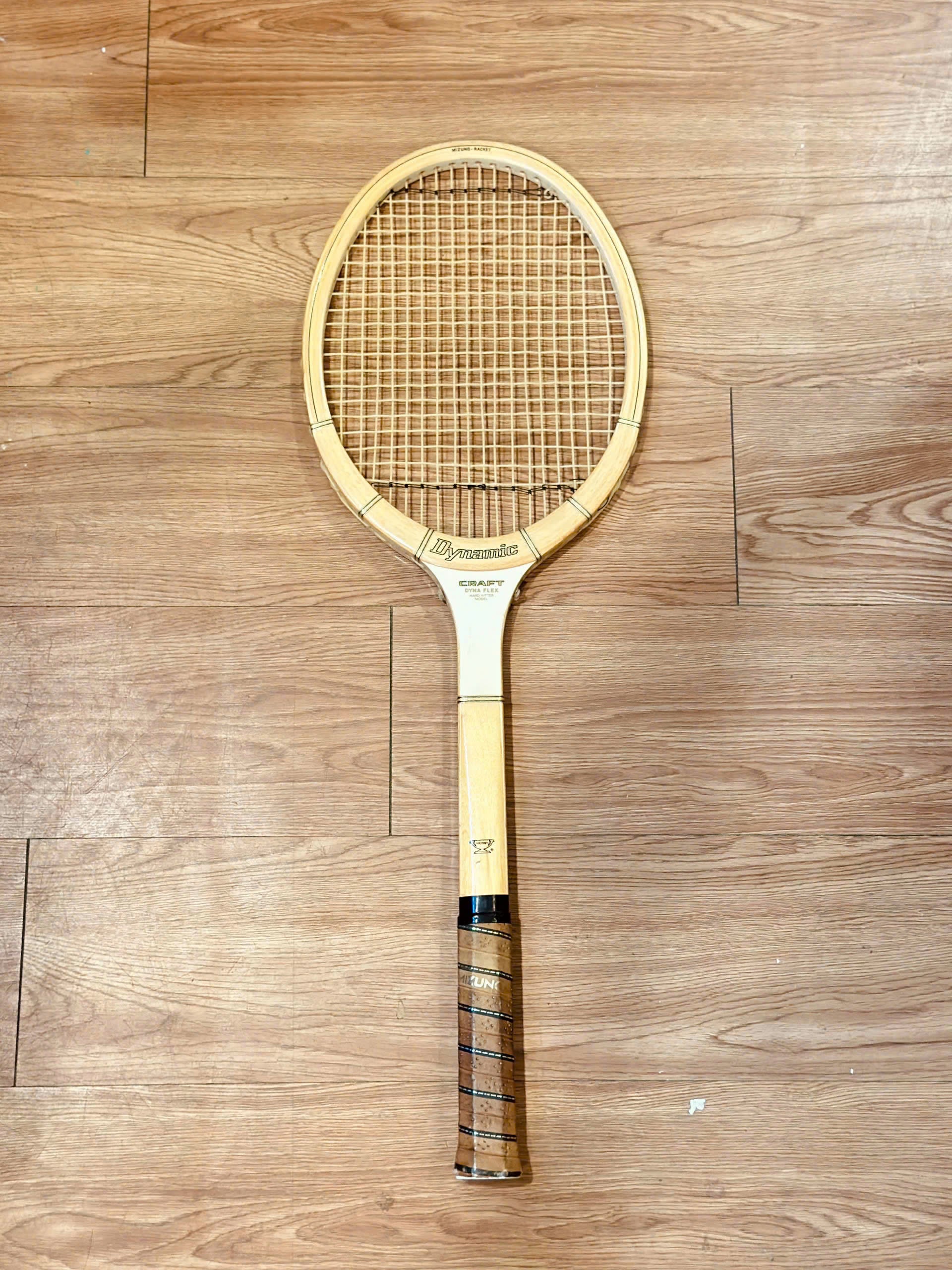 50f2db8e11fcaaa2f3ed.jpg Vintage Wooden Tennis Racquets wall decor - Image 1