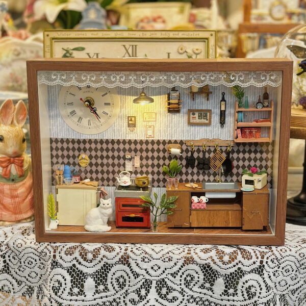 Đồng hồ thủ công Miniature Room Box