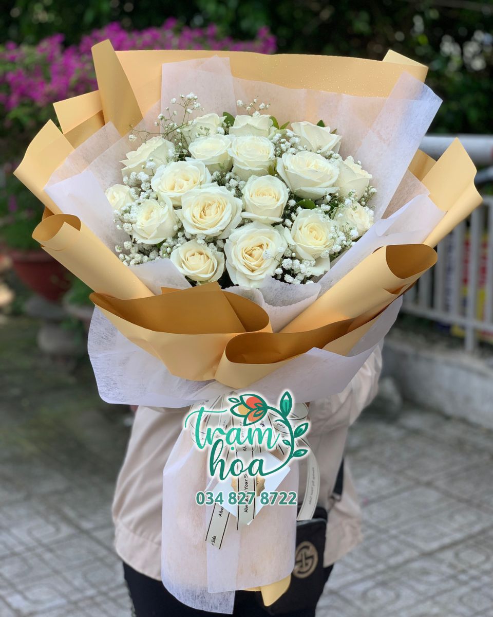 Bo-Hoa-Tuoi-TH-B003-Hoa-Hong-Trang.jpg Giản Đơn - Image 1