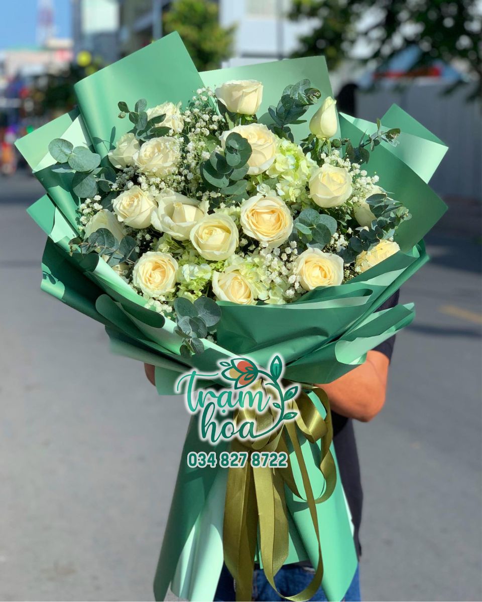 xr:d:DAFuDRlpIVs:188,j:874108817996373073,t:23112706 Mộng Mơ - Image 1