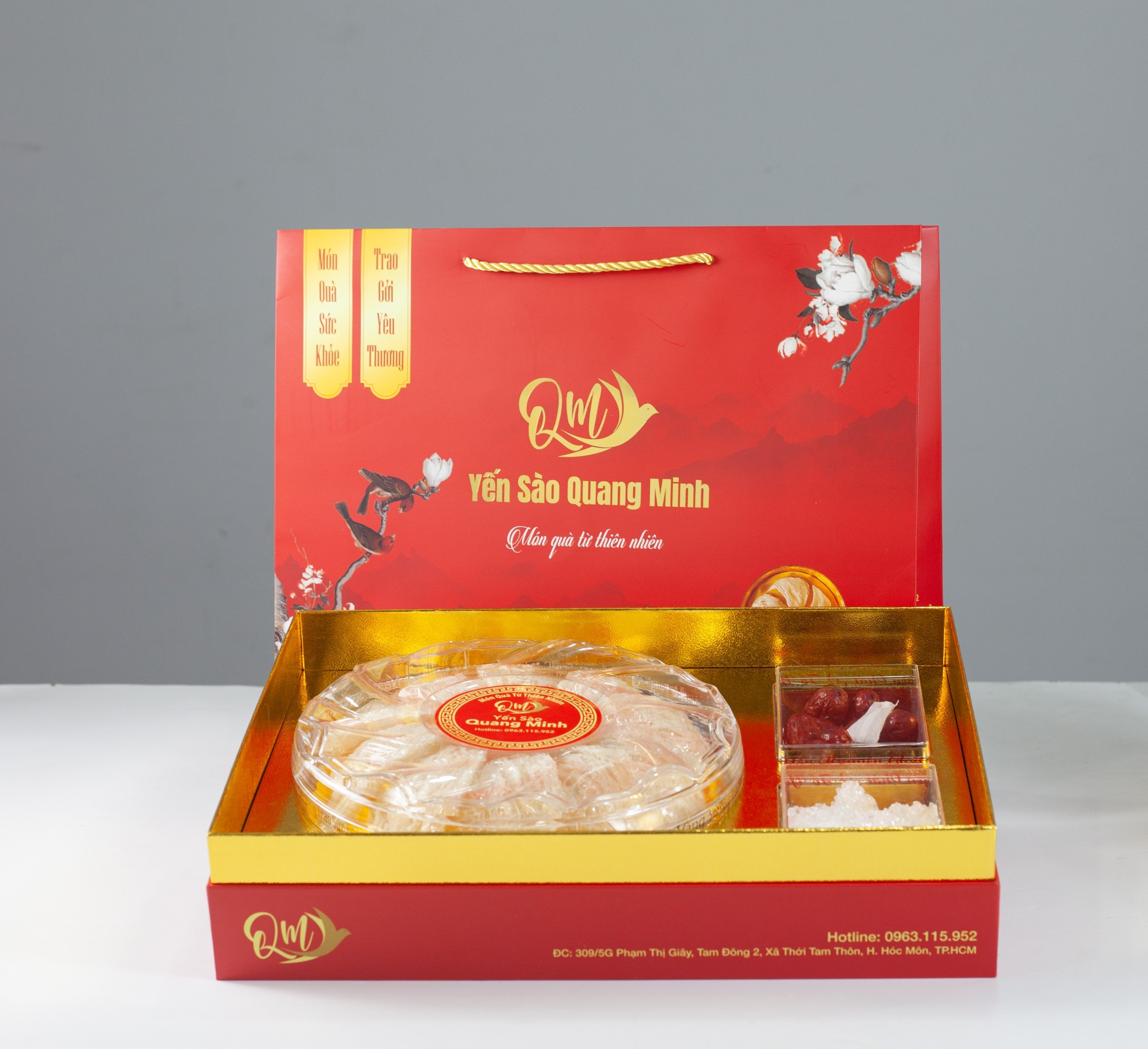 H10-1.jpg Hộp giấy 11-12 tổ lớn 100gr yến tinh chế, kèm đường phèn, táo, túi xách, cẩm nang hương dẫn sử dụng (Hộp 27cm x 37cm) - Image 1