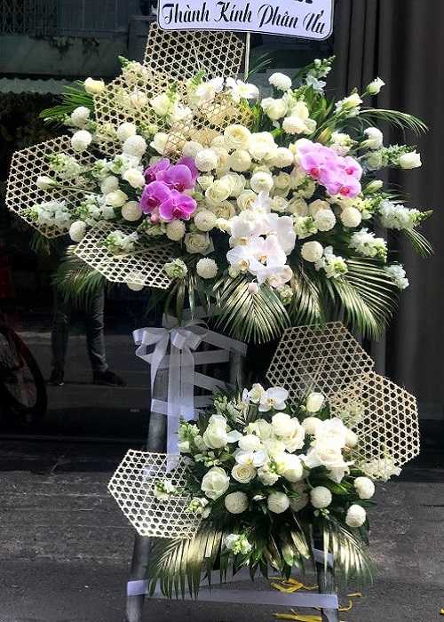 IMG_3102.jpg Vòng Hoa Đám Tang Đẹp Sang Trọng - Image 1