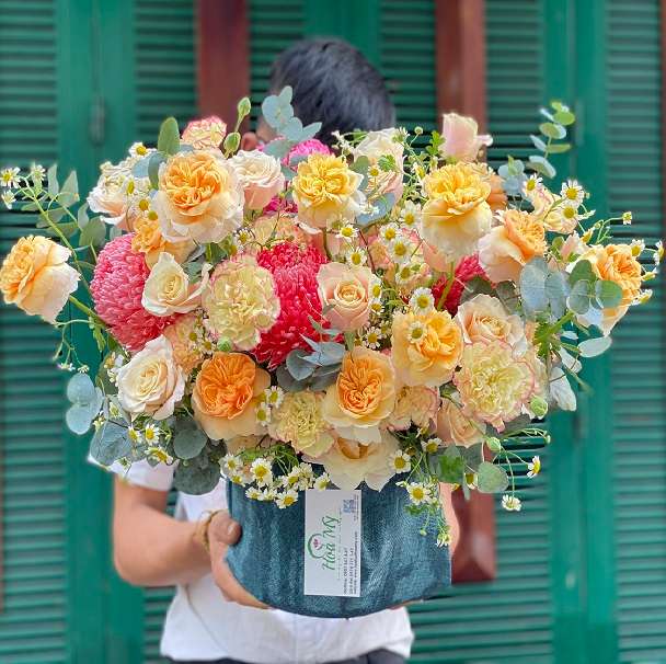 IMG_5782-1-1.jpg Lẵng Hoa Đẹp Tặng Sinh Nhật – Kết Nối Yêu Thương - Image 1