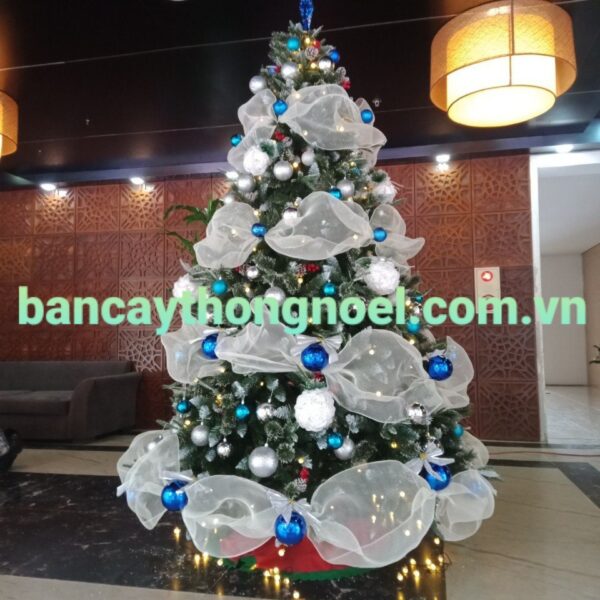 [Mẫu 8] Cây thông xanh 3m xanh bạc cao cấp đầy đủ phụ kiện