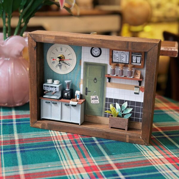 Mini Roombox Clock - Acidic Coffee - Order 2 tuần