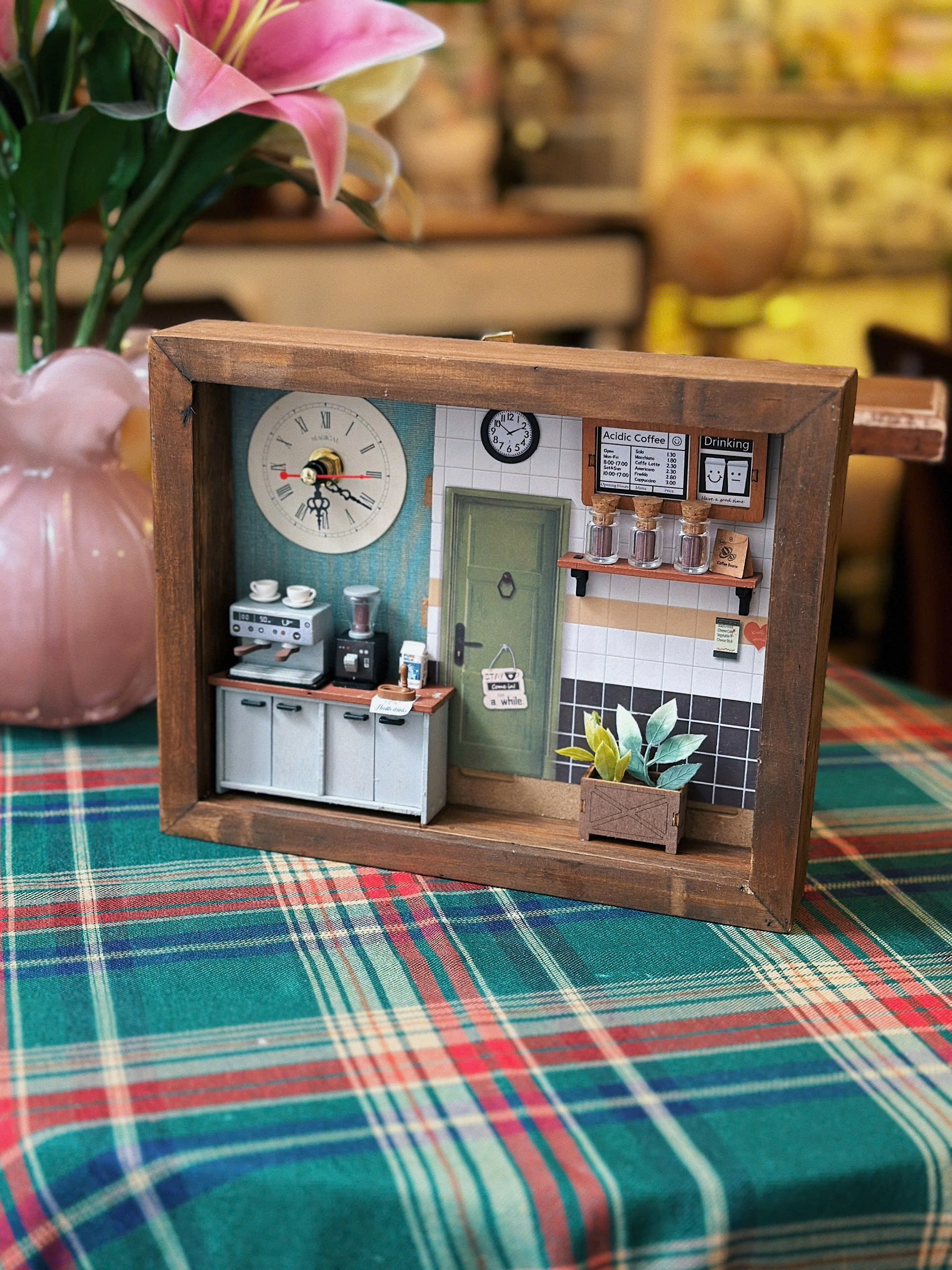 c8263e75642fc071993e.jpg Mini Roombox Clock - Acidic Coffee - Order 2 tuần - Image 1