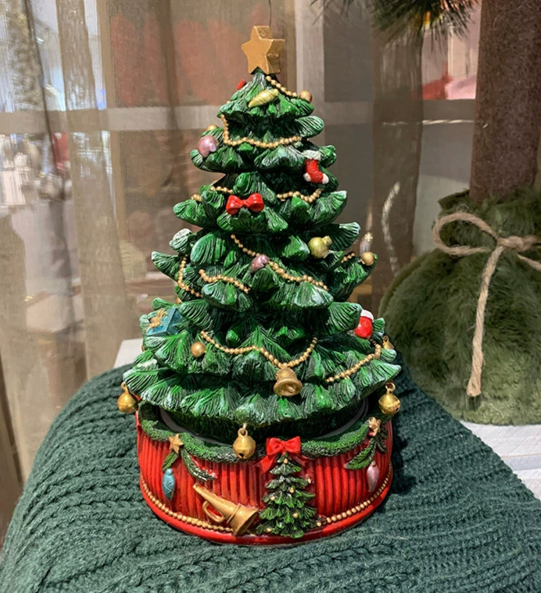 cfdcb0e8387dec23b56c.jpg Christmas Tree Music Box - Image 1