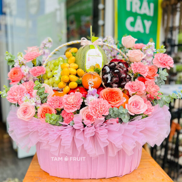 Giỏ trái cây kèm hoa tươi ht130