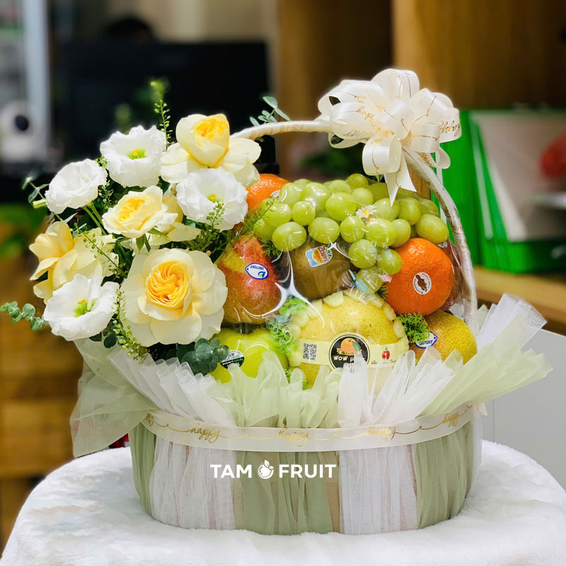 gio-qua-kem-hoa-4.jpg Giỏ trái cây kèm hoa tươi ht54 - Image 1