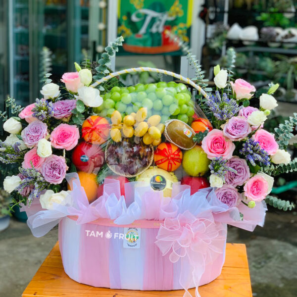 Giỏ trái cây kèm hoa tươi ht03