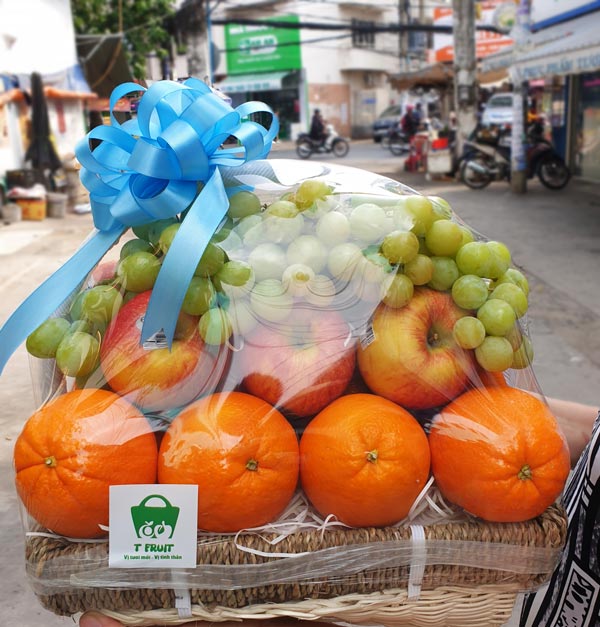 gio-trai-cay-tao-cam-nho-m1-1.jpg Giỏ trái cây GTCC1 - Image 1