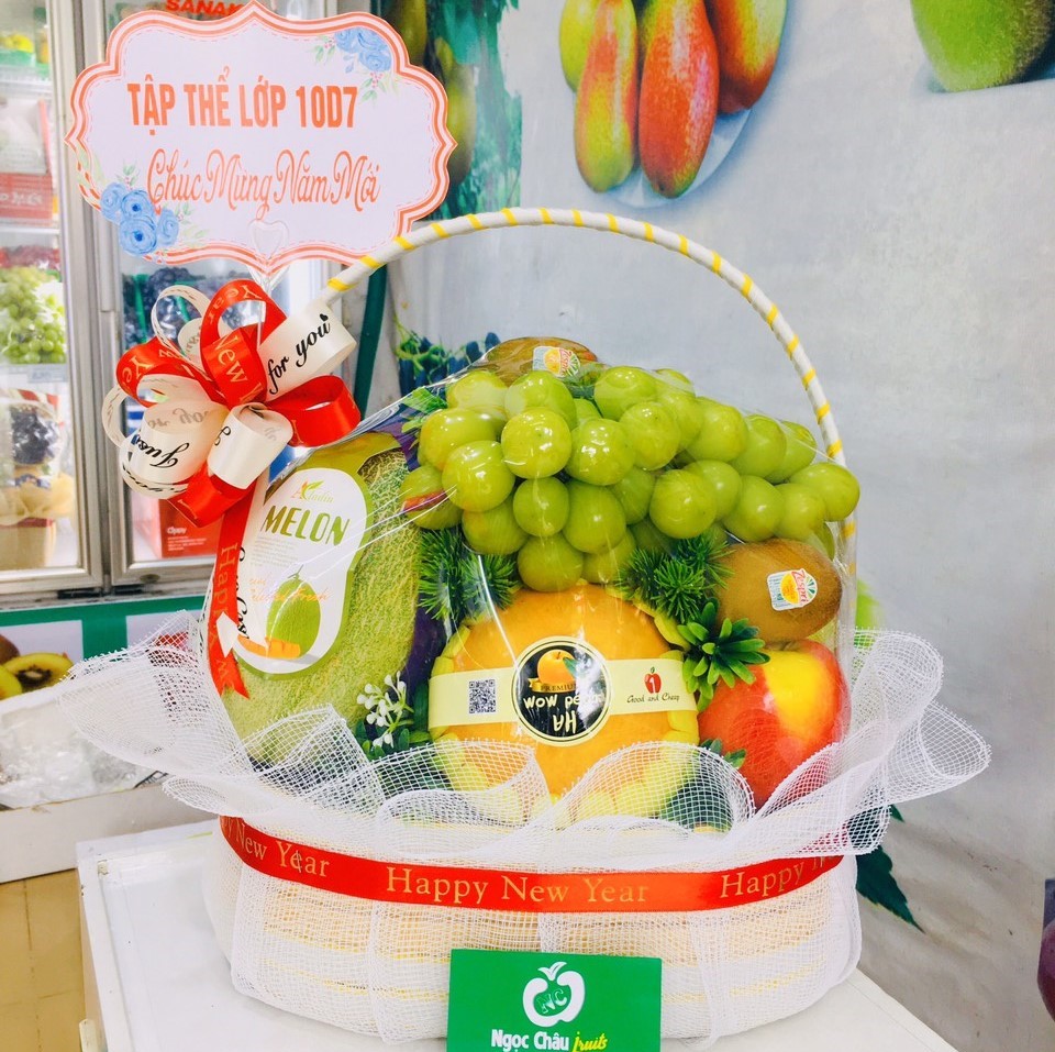 Giỏ trái cây Ngọc Châu fruits GIỎ QUÀ TẾT HOA QUẢ - Image 1