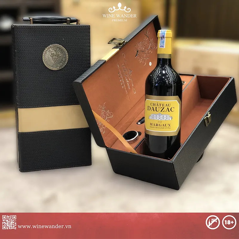 hop-qua-ruou-vang-chateau-dauzac-margaux.webp Hộp quà rượu vang Château Dauzac Margaux (Grand Cru Classé) - Image 1