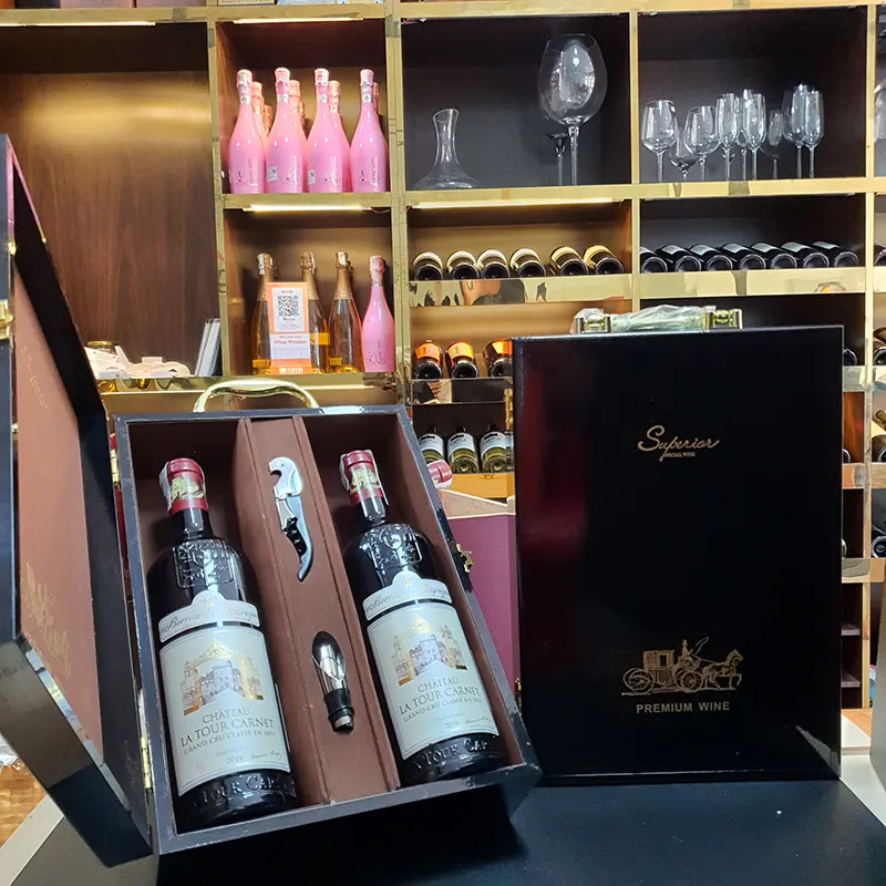 hop-qua-tang-ruou-vang-phap-chateau-la-tour-carnet-2019.webp Hộp Quà Tặng Rượu Vang Pháp Chateau La Tour Carnet 2019 - Image 1