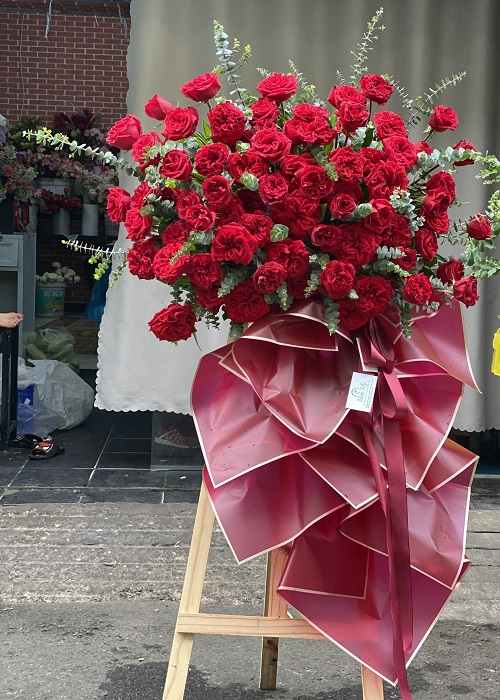 ke-hoa-hong-do-ohara.jpg Kệ Hoa Chúc Mừng Khai Trương Hồng Phát Hoa Hồng Đỏ Ohara - Image 1