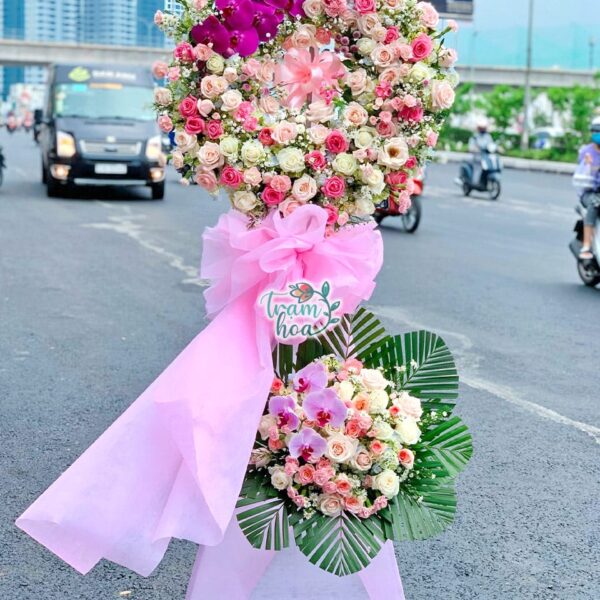 Vòng Hoa Chúc Mừng