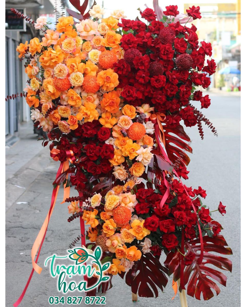 xr:d:DAF1yNMBnX4:146,j:6461962203240242868,t:24032403 Phấn Khởi - Image 1