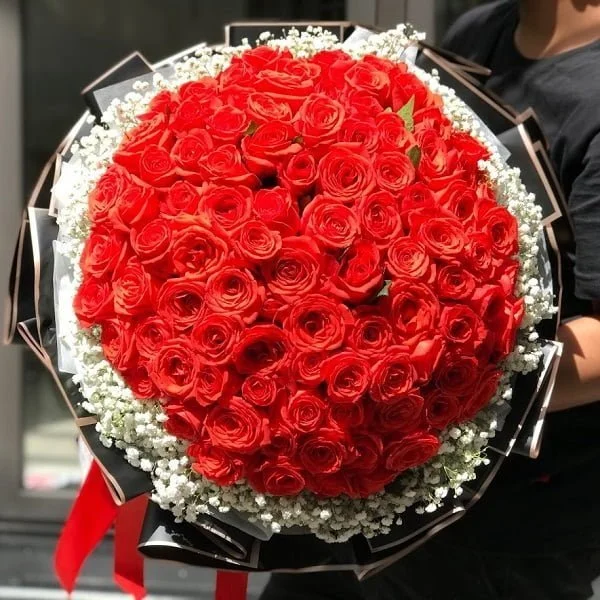 kiotviet_c25dcd2bc655cc28658a647b8c88d841.jpg.webp 99 Bông Hồng Đỏ - Image 1