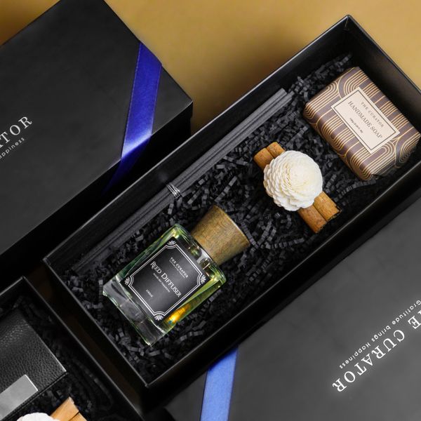 qua-tang-cao-cap-10_5e123a186b05443881c0bfa1526c3b20_grande.jpg A Lux Gift - Image 1