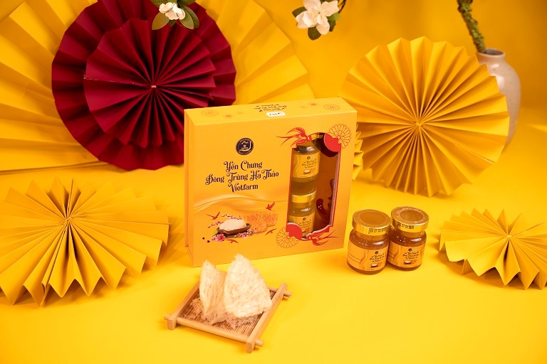yen-chung-dong-trung-ha-thao-vietfarm-4-hu-3.jpg Yến Chưng Đông Trùng Hạ Thảo Vietfarm 4 Hũ - Image 1