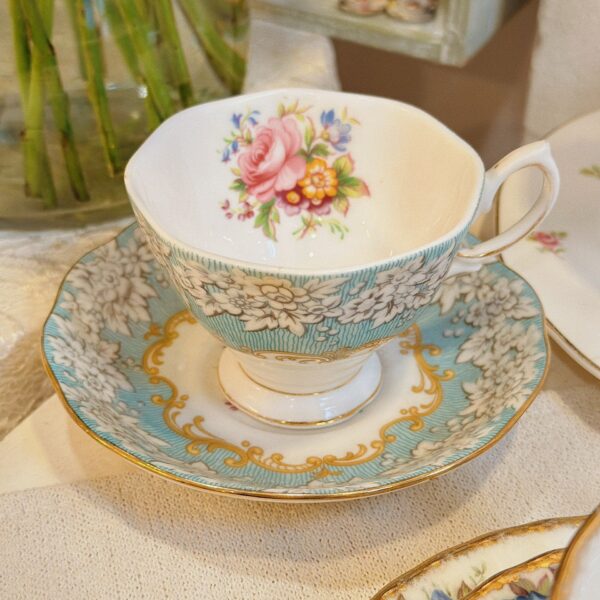 Set tách trà hoa ENCHANTMENT - ROYAL ALBERT