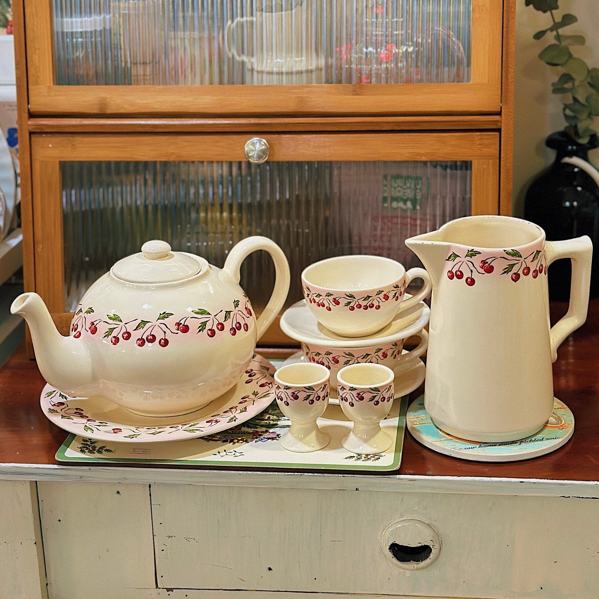 z4832717871772_7de5e91b11002d144b78447f4d8d61e7.jpg Set cherry cổ điển - Le Comptoir Pain D'epices ✨ - Image 1