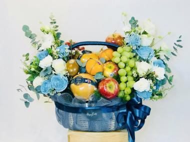 z4967539516808d22eac60e75ad0f1bacadcc459f799b2.jpg Giỏ Oval Mix Hoa Tươi - Image 1