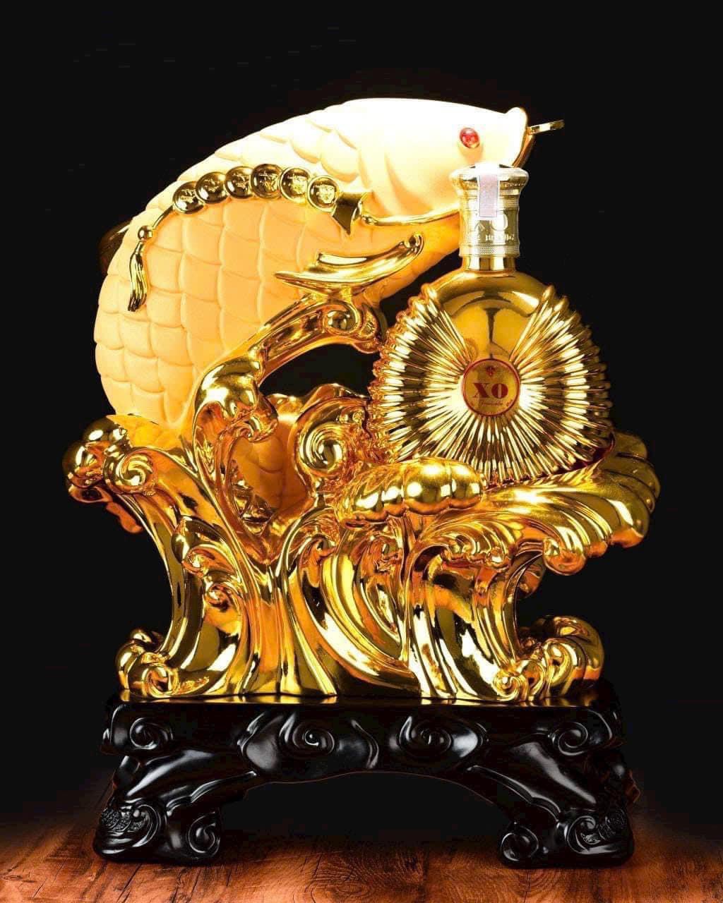 z5037700193485_3d22bc516df9ec4071a3d62162e73c79.jpg Kệ Cá Chép kim long + Rượu XO Pháp 700 ml Siêu phẩm TẾT 2024 - Image 1