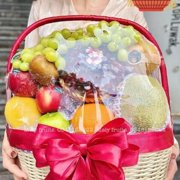 Giỏ Hoa Quả Chúc Mừng 11