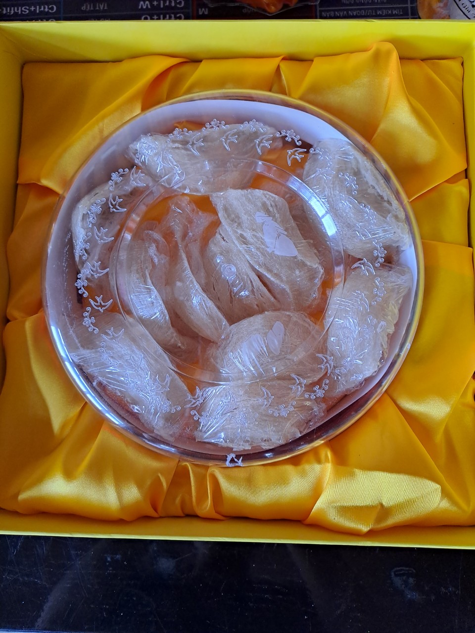 831330bc7658b006e949.jpg Yến rút lông khô nguyên tổ - Image 1