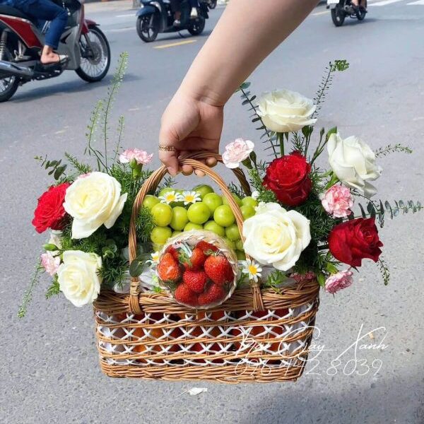 Giỏ Trái cây Làm Quà Tặng
