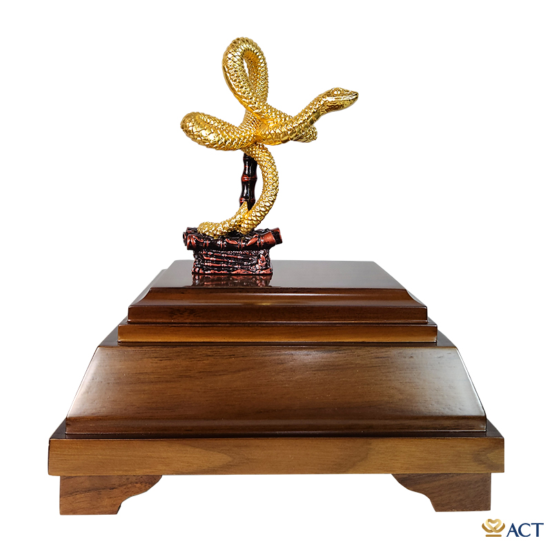 act-bt-0232_94361ce0756e4e13abab16036b25a932.jpg Quà tặng tượng rắn dát vàng 24k ACT GOLD ISO 9001:2015 (mẫu 1) - Image 1