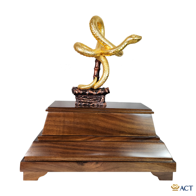 act-bt-0237-3_193c39b94b4647e080cf97f277d98f4a.jpg Quà tặng tượng rắn dát vàng 24k ACT GOLD ISO 9001:2015 (mẫu 2) - Image 1