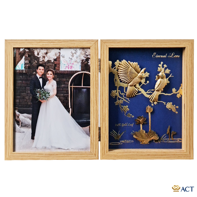 act-ka-0020_716ee9a6cc57491dbe0af09ff8914822.jpg Quà tặng Khung Ảnh Đôi Chim Chào Mào dát vàng 24k ACT GOLD ISO 9001:2015(Mẫu 2) - Image 1