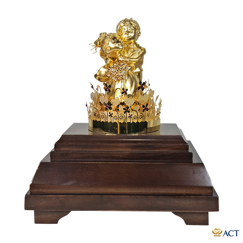 co_dau_chu_re_dat_vang_24k_act_gold_1_ef48146cc6f042a2a863fdb3a0b6ebba.jpg Quà tặng Cô Dâu Chú Rể dát vàng 24k ACT GOLD ISO 9001:2015 - Image 1