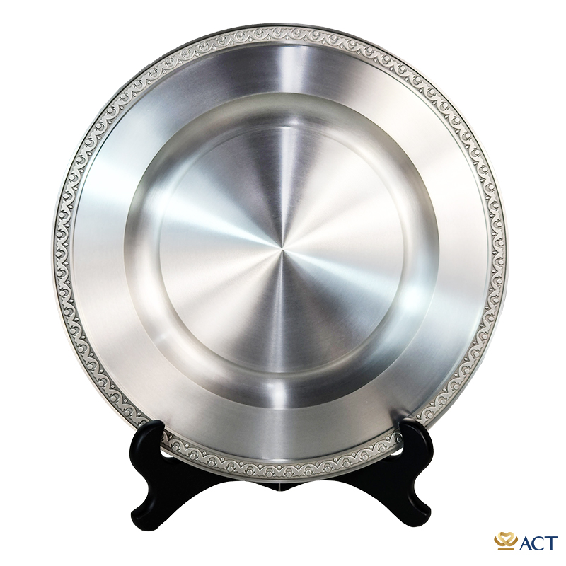 dia-pewter-vien-hoa-act-dp-0008_f51a8c29eb2443bca000d7fce9ea5938.jpg Quà tặng Đĩa Biểu Trưng Pewter Viền Hoa 24k ACT GOLD ISO 9001:2015 - Image 1