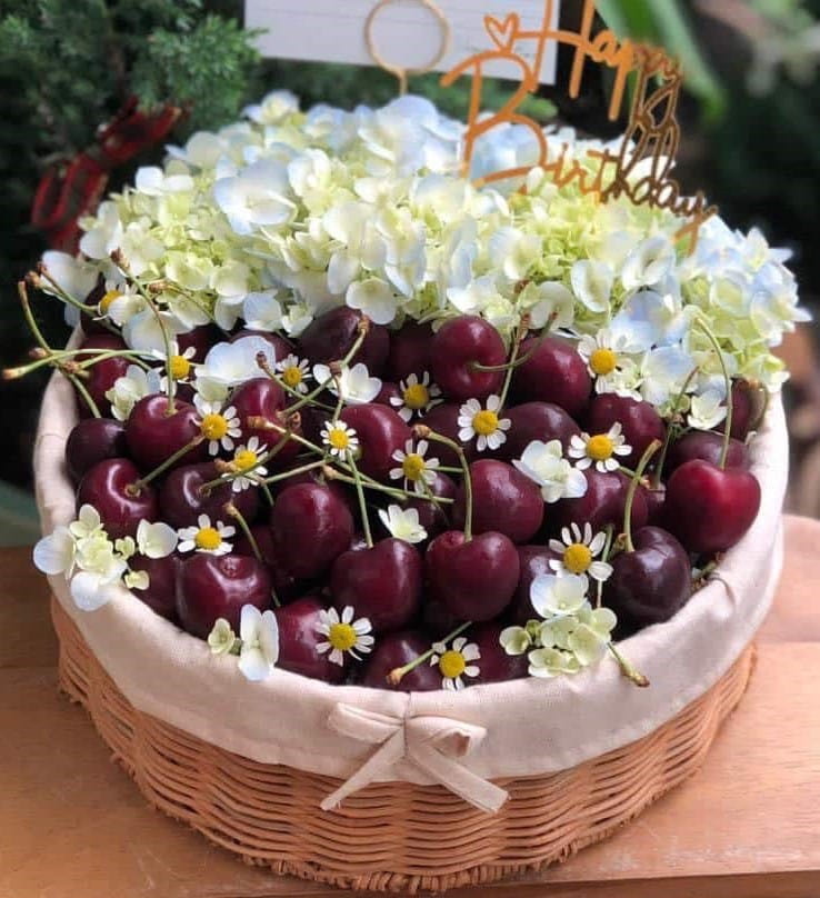 giỏ trái cây tròn cherry Giỏ trái cây tròn mix hoa tươi - Image 1