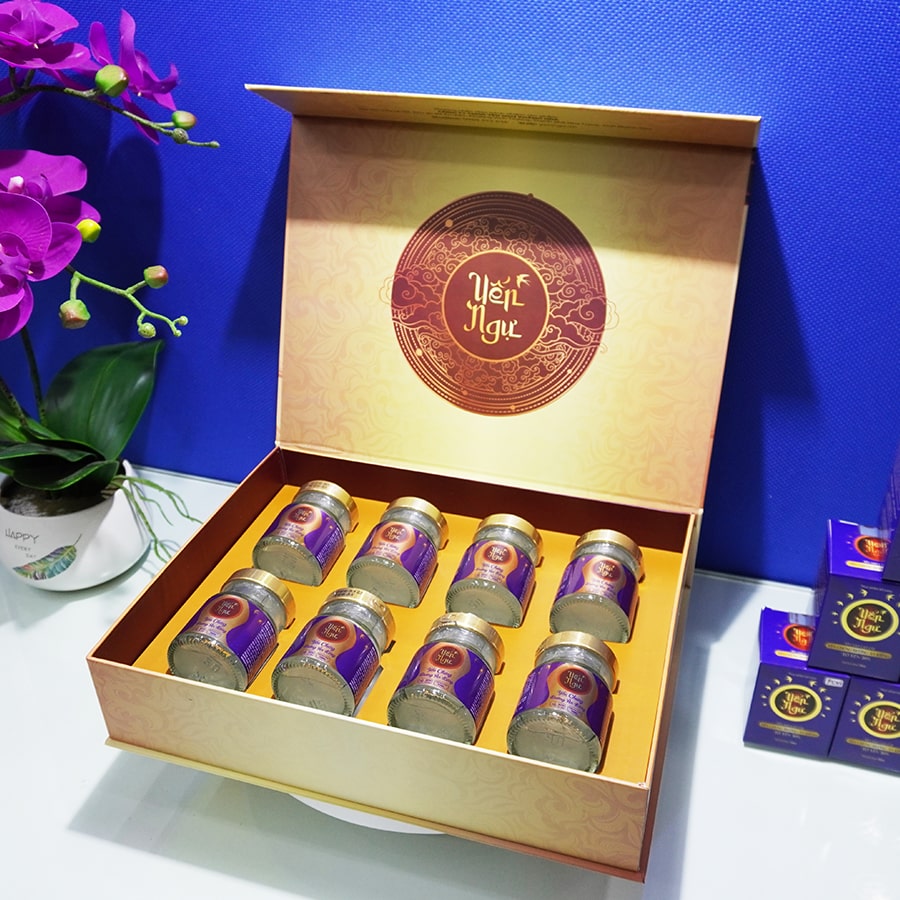 hop-qua-yen-chung-duong-an-kieng-8-hu-min-1.jpg Hộp quà Yến chưng Đường Ăn Kiêng 8 Hũ - Image 1