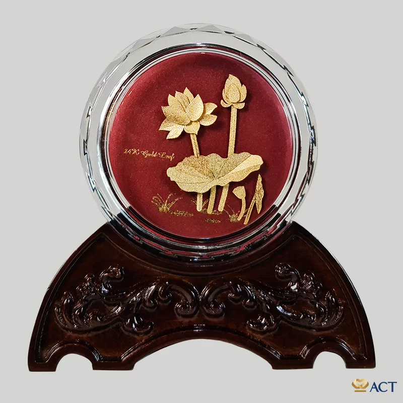 image.psd__31__6e8723e0b14c46cd9470e0679c80fca6.png Quà tặng Chặn Giấy Hoa Sen Pha Lê Vàng Lá 24k ACT GOLD ISO 9001:2015 - Image 1