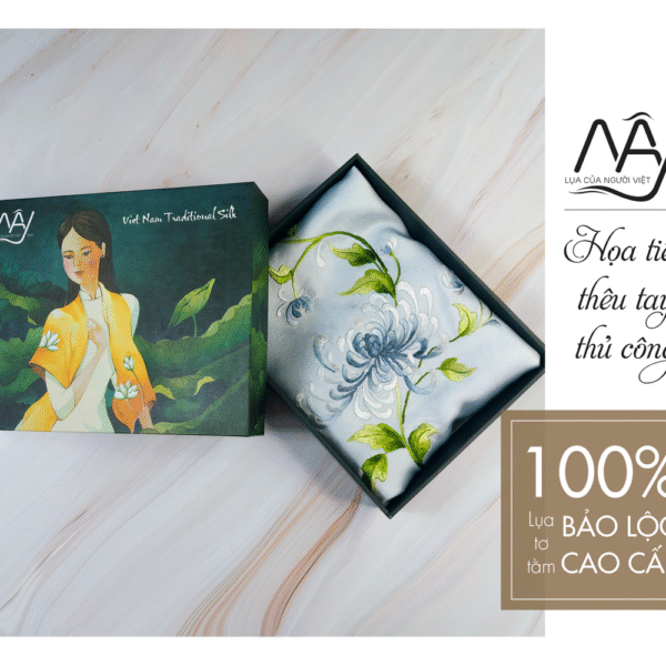 Khăn lụa thêu hoa cúc màu xanh ghi