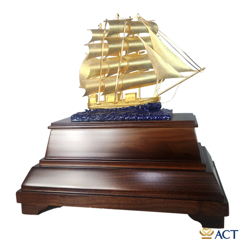 phai_7ea6d6c1a9c547cd90495c8649f2df4a.jpg Quà tặng Thuyền Buồm dát vàng 24k ACT GOLD ISO 9001:2015 (Mẫu 27) - Image 1