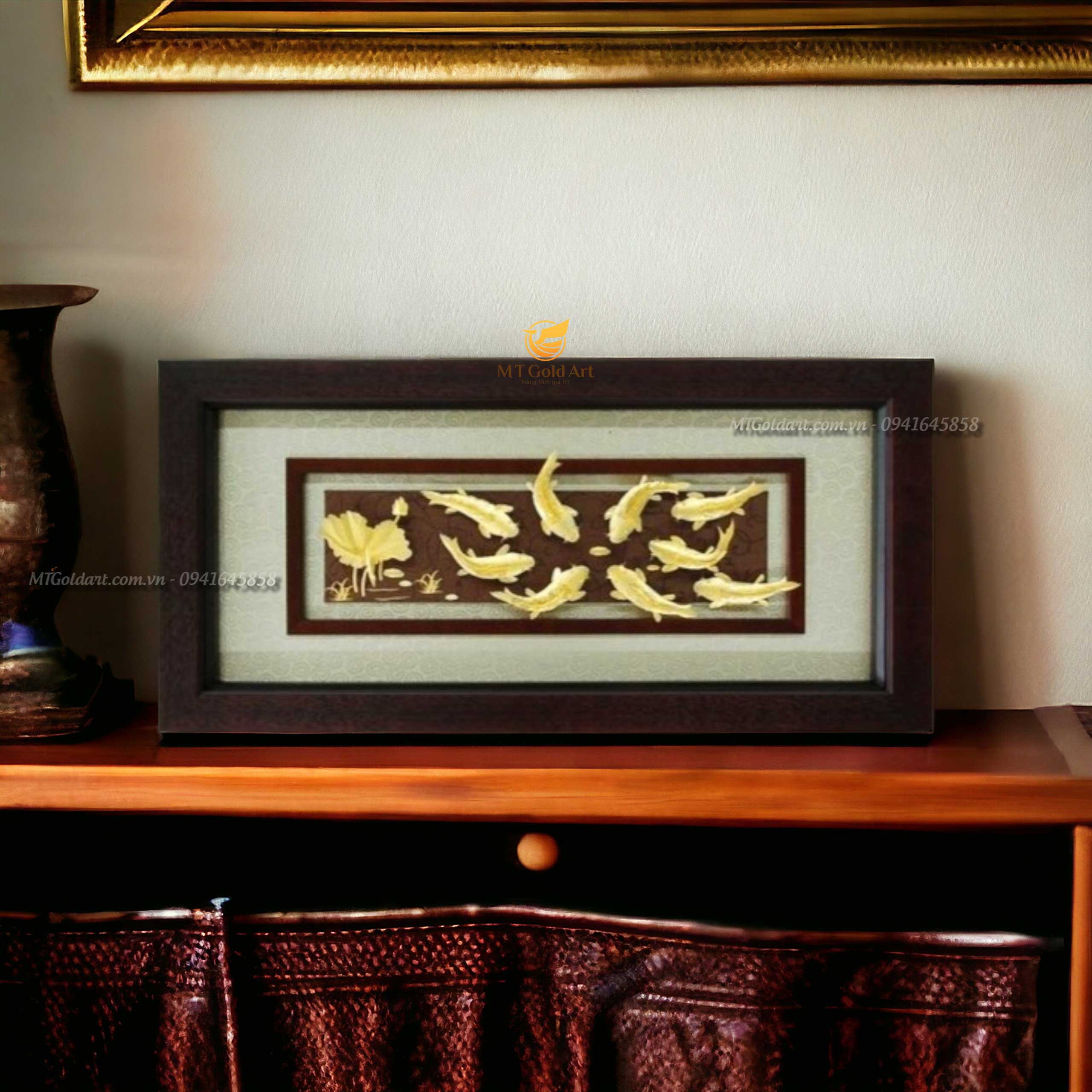Qua tang doanh nghiep, khach hang, su kien dat vang cao cap, y nghia tai thanh pho ho chi minh TRANH CÁ CHÉP HOA SEN (42x81cm) – Cửu ngư quần hội - Image 1
