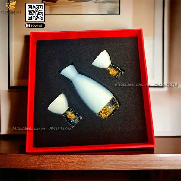 Qua tang doanh nghiep, khach hang, su kien dat vang cao cap, y nghia tai thanh pho ho chi minh Bộ Bình Ly Pha Lê Sứ Đúc Vàng Lá ( 1 bình và 2 ly) - Image 1