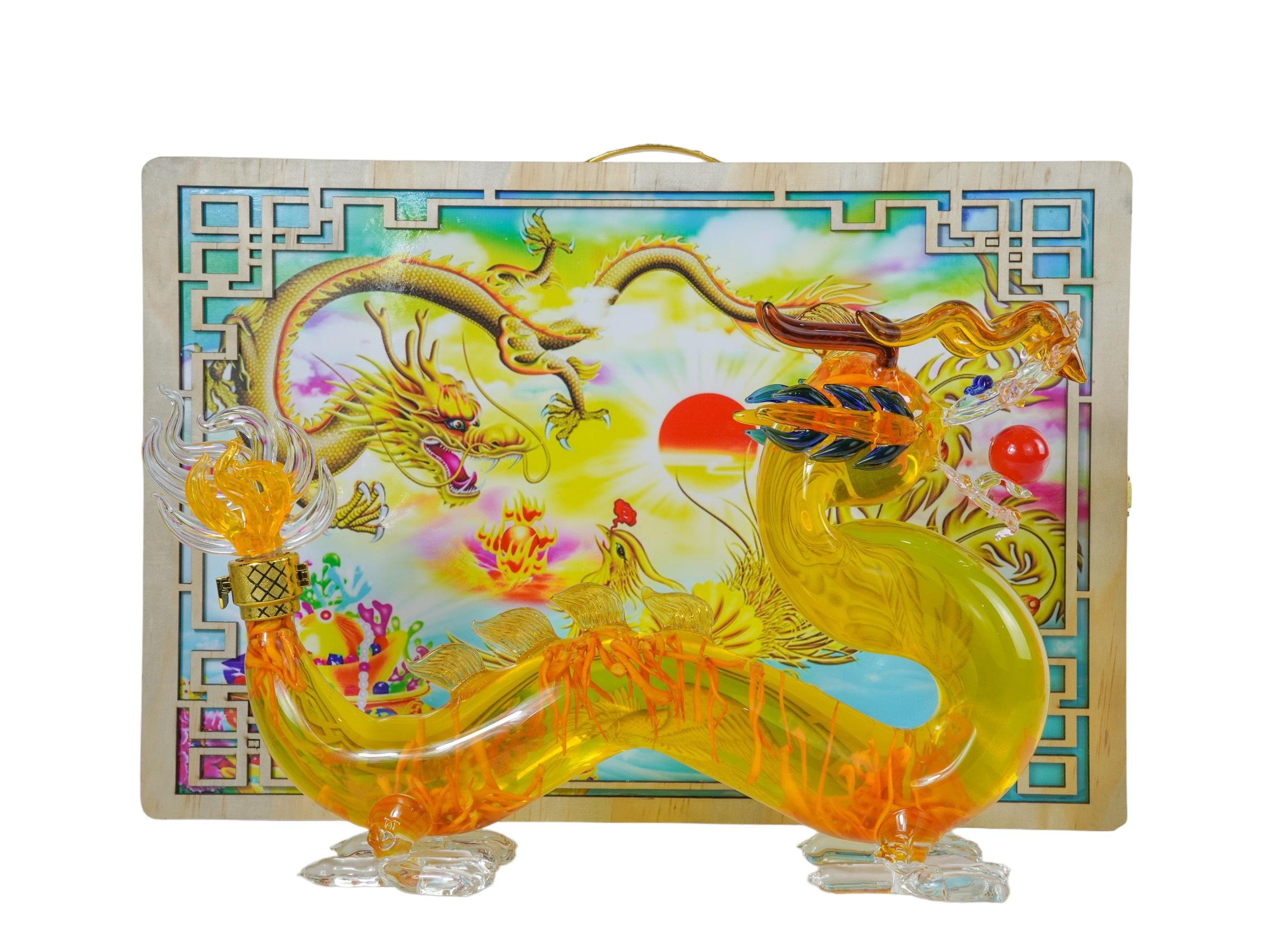 z4671989435622-5ecce61e68b4082ebd2c99e3a1a48eb2.jpg BÌNH KIM LONG HỘP GỖ - Image 1