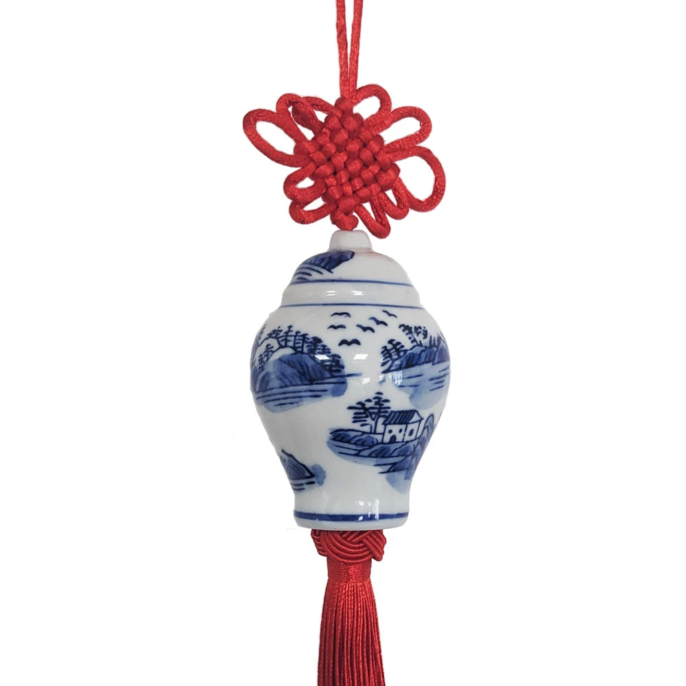 CHARM-GINGERJAR-BLUE02.jpg.webp Charm Bình Gốm Ginger Jar Màu Trắng Xanh và Tua Rua Đỏ Mẫu 02 - Image 1