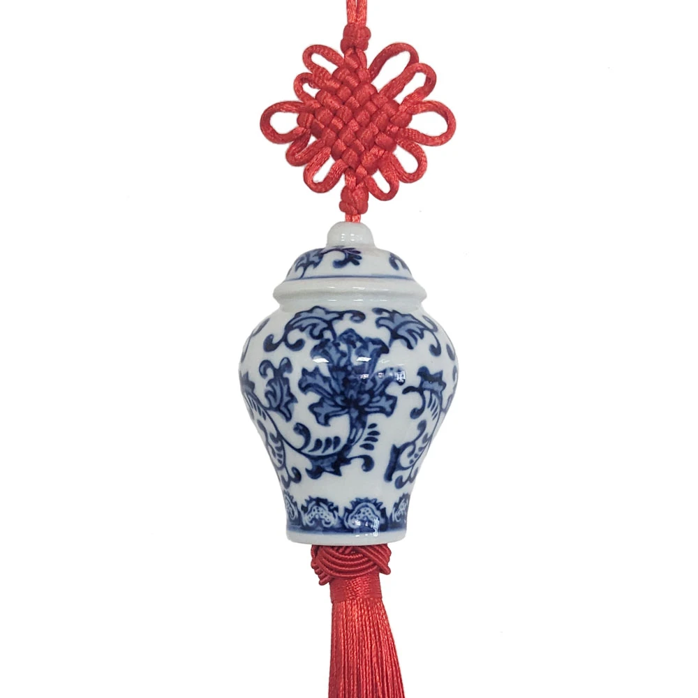 CHARM-GINGERJAR-BLUE06.jpg.webp Charm Bình Gốm Ginger Jar Màu Trắng Xanh và Tua Rua Đỏ Mẫu 06 - Image 1