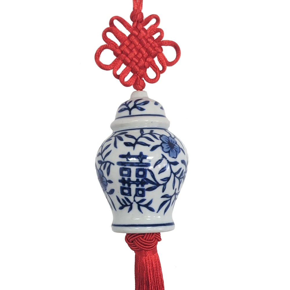CHARM-GINGERJAR-BLUE08.jpg.webp Charm Bình Gốm Ginger Jar Màu Trắng Xanh và Tua Rua Đỏ Mẫu 08 - Image 1