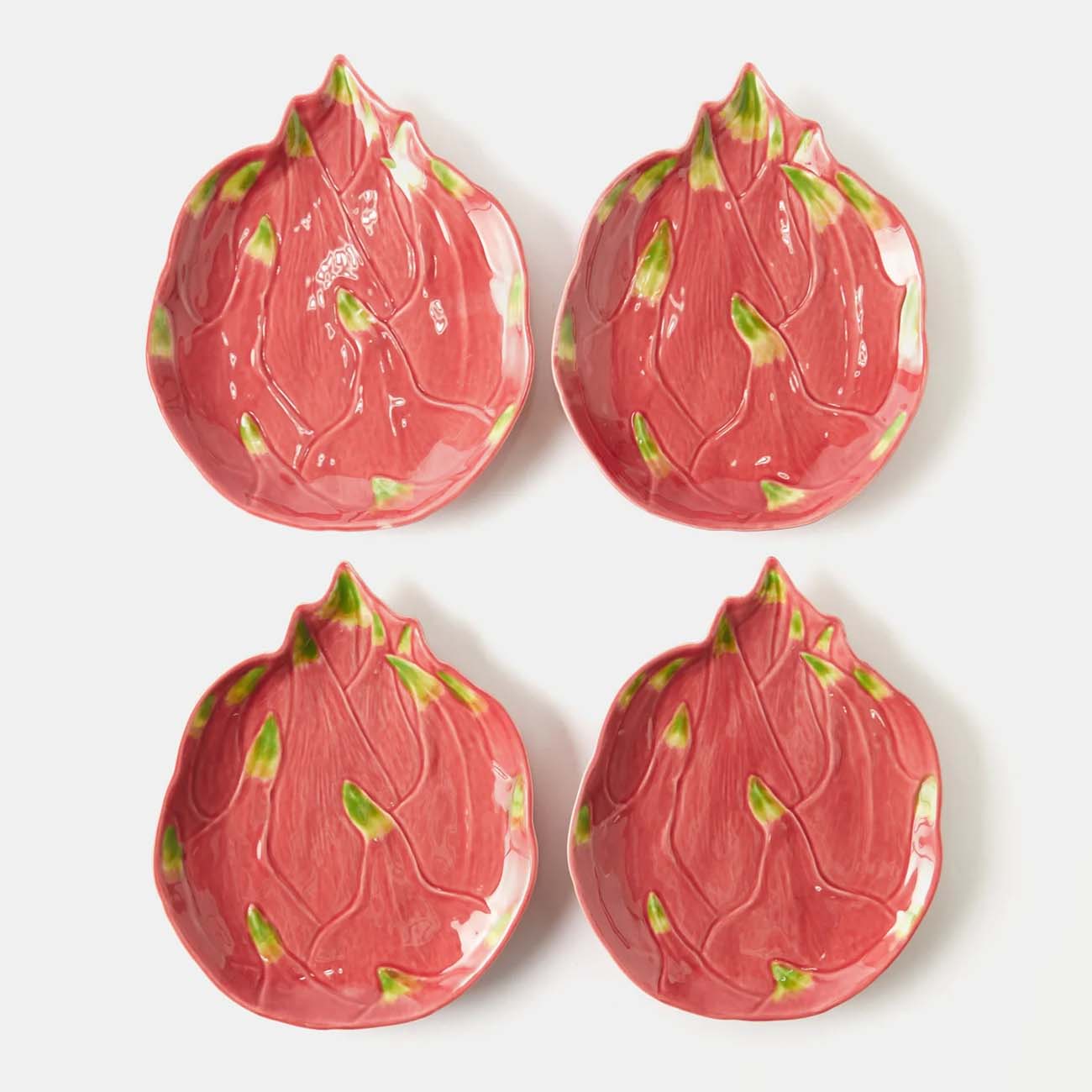 platebord-dragonfruit-26cm.jpg Bộ 4 Đĩa Vẽ Tay Quả Thanh Long 26cm – Hiệu Bordallo Pinheiro - Image 1