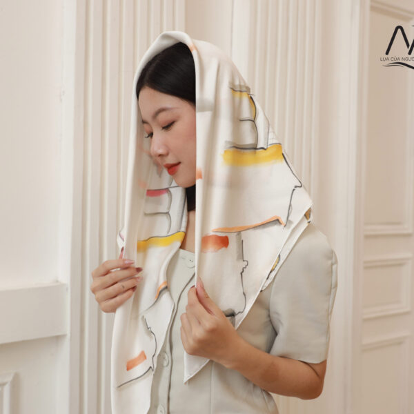Khăn choàng cổ lụa cao cấp vẽ tay Phố Cổ Hội An – MS1
