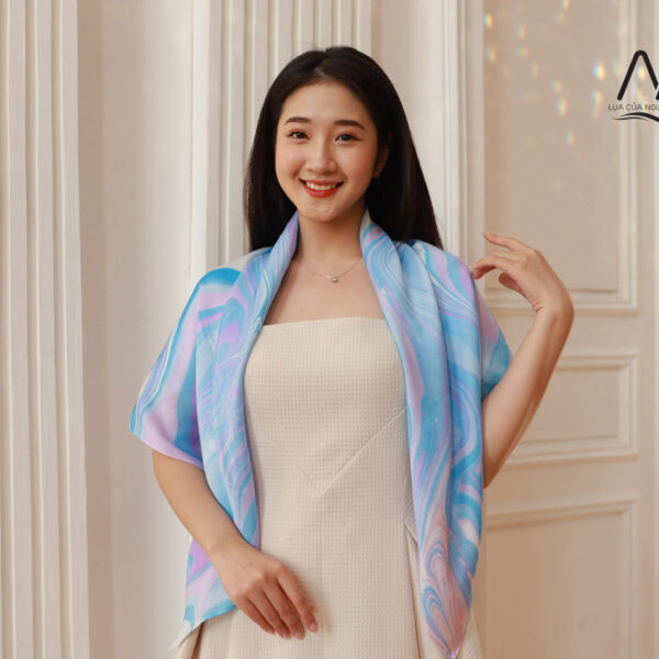 Khăn lụa vẽ thủy ấn – Xanh Dịu Ngọt